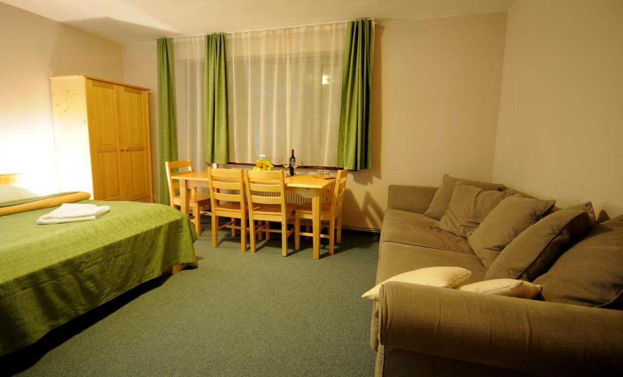 Penzión Adika Myto pod Dumbierom Quarto foto